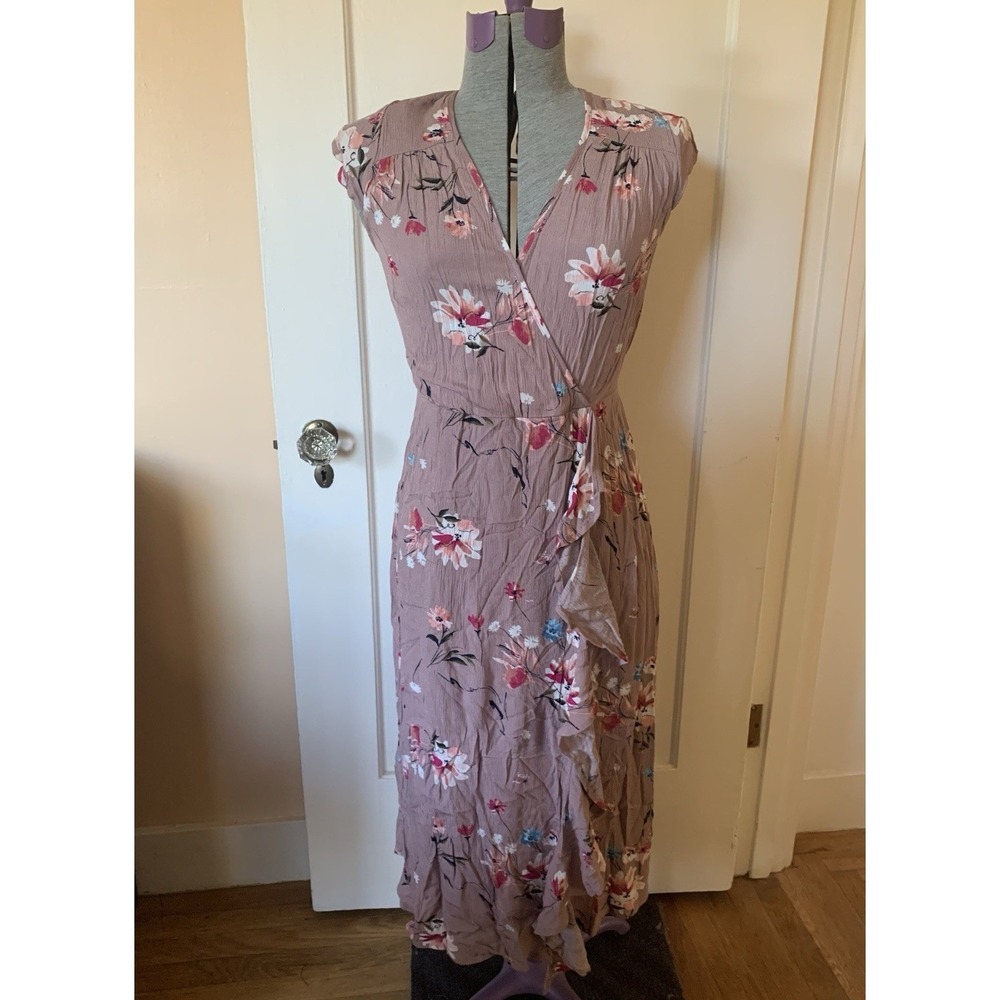 Band of Gypsies Floral Wrap Maxi Dress Mauve Flutter Sleeve V-Neck Ruffle Hem